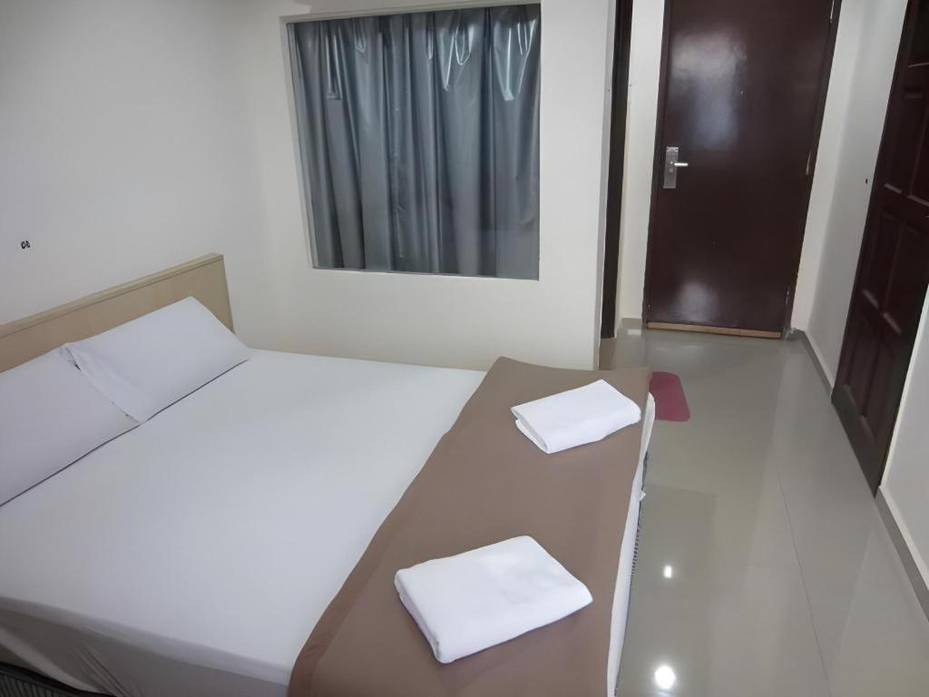 Oyo 89717 Budget Star Hotel Kuala Lumpur Exterior foto